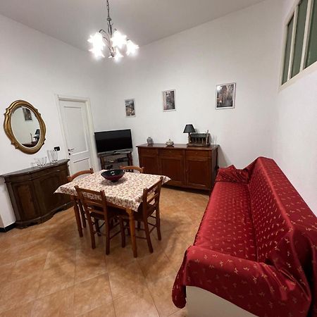 Апартаменты La Casa Di Franci Леванто Экстерьер фото
