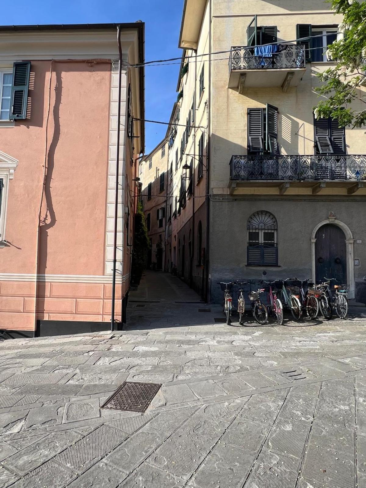 Апартаменты La Casa Di Franci Леванто Экстерьер фото